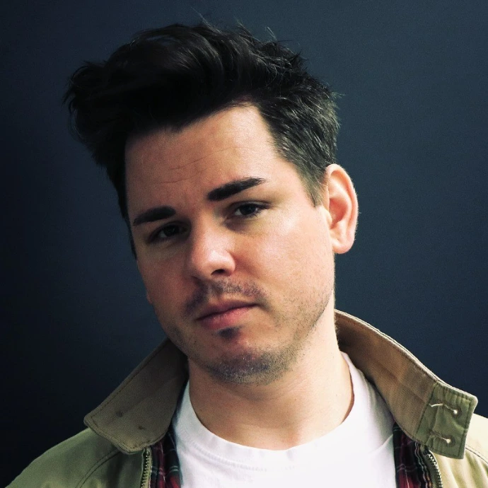  Tim Ahlert